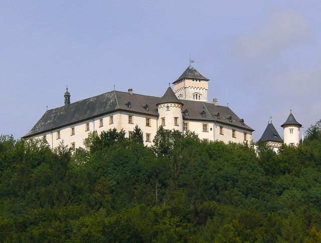 Замок-крепость Грайфенштайн